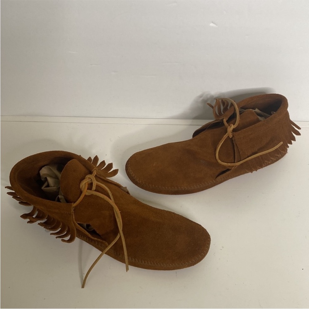 Minnetonka Moccasins old school leather sole vintage fringe booties Size 12
